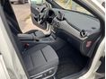 MERCEDES-BENZ B 180 2018/6 - 11