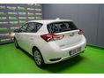 TOYOTA AURIS 2017/3 - 5