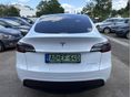 TESLA MODEL Y 2023/3 - 4
