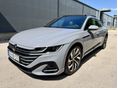 VOLKSWAGEN ARTEON 2.0 TDI SCR R-Line DSG Vezetett sz.könyv! Panorámatető! IQ Light! Adaptív tempomat! Vonóhorog!