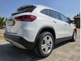 MERCEDES-BENZ GLA 180 2023/4 - 5
