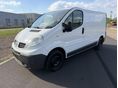 RENAULT TRAFIC 2011/8 - 1