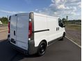 RENAULT TRAFIC 2011/8 - 3