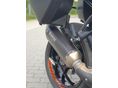 Akrapovic Slip-on kipufogódob (+gyári)