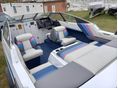 BAYLINER Capri Cuddy