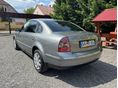 VOLKSWAGEN PASSAT 2002 - 4