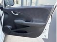 HONDA JAZZ 2012/6 - 21