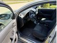 TOYOTA AVENSIS 2004/8 - 7