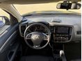 MITSUBISHI OUTLANDER 2012/6 - 9
