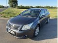 TOYOTA AVENSIS Wagon 2.0 D-4D FRISS MŰSZAKI - ÜVEGTETŐ