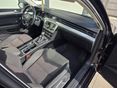 VOLKSWAGEN PASSAT VIII 2016 - 8
