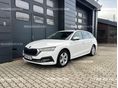 SKODA OCTAVIA Combi 2.0 TDI SCR Ambition SZERVIZKÖNYV / ÚJ VEZÉRLÉS / MAGYARORSZÁG-i / ÁFAs / 2x PARKARADAR / ÜLÉSFŰTÉS
