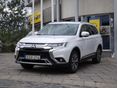 MITSUBISHI OUTLANDER 2.0 MIVEC Instyle Premium 4WD CVT (7 személyes ) Magyarországi!Garanciával is!