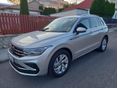 VOLKSWAGEN TIGUAN 2.0 TDI SCR Elegance DSG Magyar. 1Tulajdonos. Végig VW-nél szervizelt ! LED Mátrix Lámpák !. F-1 Kormányv