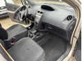 TOYOTA YARIS 2010/2 - 7