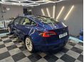 TESLA MODEL 3 2021/3 - 3