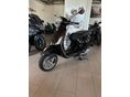 VESPA PRIMAVERA 125 3V Mo.-i/1.-tulaj/560Km/Gyári/Karcmentes!