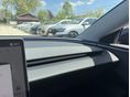 TESLA MODEL 3 2024/3 - 18