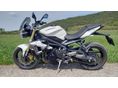 TRIUMPH STREET TRIPLE 675 2014/5 - 2