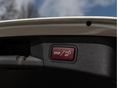 MERCEDES-BENZ C 300 2021/6 - 12