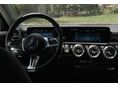 MERCEDES-BENZ A 180 2023/10 - 8