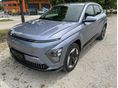 HYUNDAI KONA EV 48,4kWh Prime Limited Sérülésmentes. vezetett szervizkönyv. 4 évszakos gumik