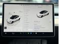 TESLA MODEL 3 2022/2 - 17