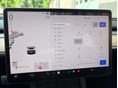TESLA MODEL 3 2022/3 - 25