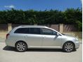 TOYOTA AVENSIS 2008/10 - 5