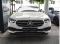 MERCEDES-BENZ E 300 2022/11 - 2