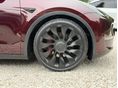 TESLA MODEL Y 2023/6 - 17