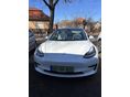 TESLA MODEL 3 Standard Range Plus Aut