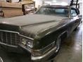 CADILLAC DEVILLE Sedan