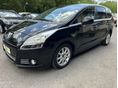 PEUGEOT 5008 2.0 HDi Premium 7 személyes. Téli-nyári gumi- és felni garnitúra