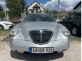 LANCIA THESIS 2002/8 - 6