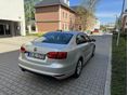 VOLKSWAGEN JETTA VI 2012/2 - 4