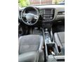 MITSUBISHI OUTLANDER 2018/6 - 8