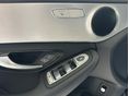 MERCEDES-BENZ C 300 2020/4 - 15