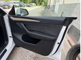 TESLA MODEL Y 2022/3 - 12