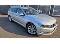 VOLKSWAGEN PASSAT Variant 2.0 TDI BMT Highline DSG M.o.-i szervizkönyv. LED. navi. Alcantara. beparkol