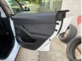 TESLA MODEL Y 2022/3 - 14