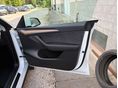 TESLA MODEL Y 2022/3 - 18