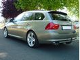 BMW 330 2011/4 - 6