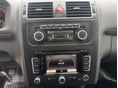VOLKSWAGEN TOURAN 2011/6 - 9