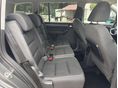 VOLKSWAGEN TOURAN 2011/6 - 19