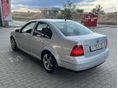 VOLKSWAGEN BORA 2000/1 - 4