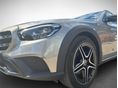 MERCEDES-BENZ E 220 2021/12 - 9