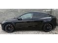 TESLA MODEL Y 2023/8 - 7