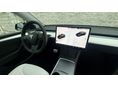 TESLA MODEL Y 2023/8 - 11