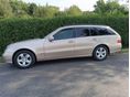 MERCEDES-BENZ E 270 T CDI Classic